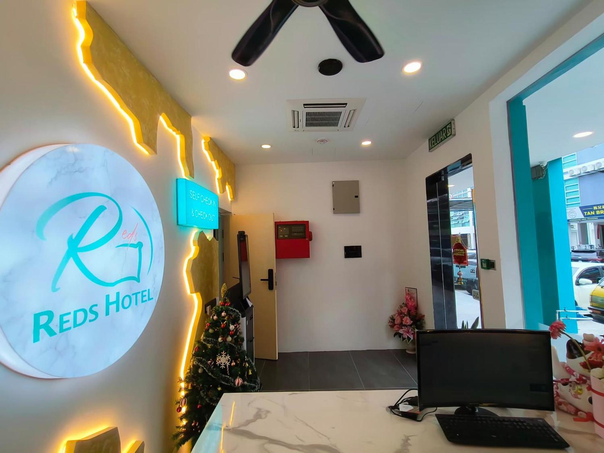 Red'S Hotel Bintulu Exterior foto